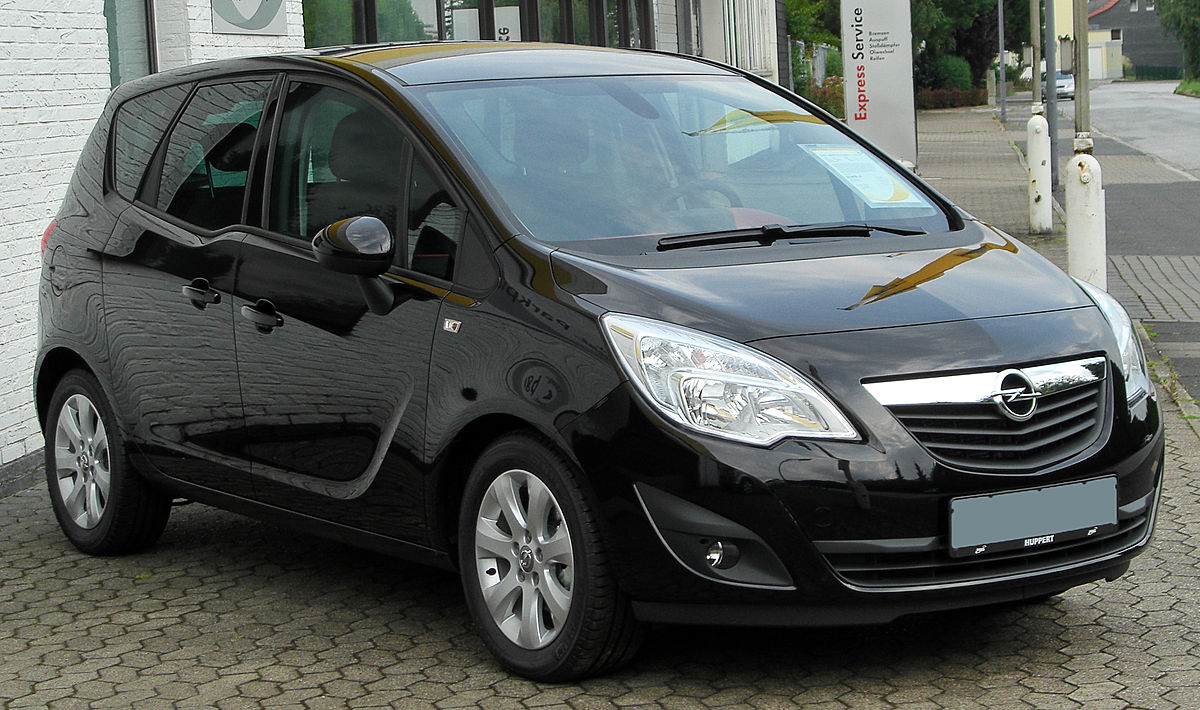 Opel Meriva B (2010-2011) – skrzynka bezpieczników