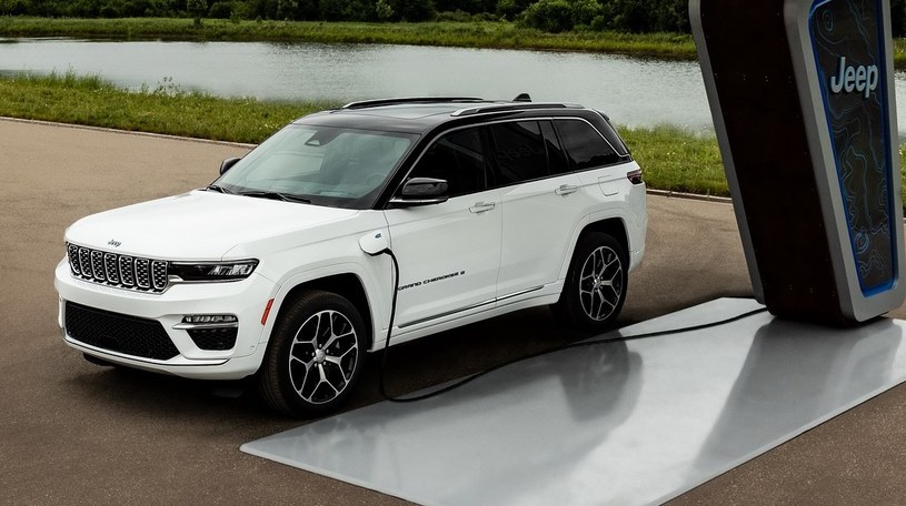 Jeep Grand Cherokee 4xe (2022) – skrzynka bezpieczników