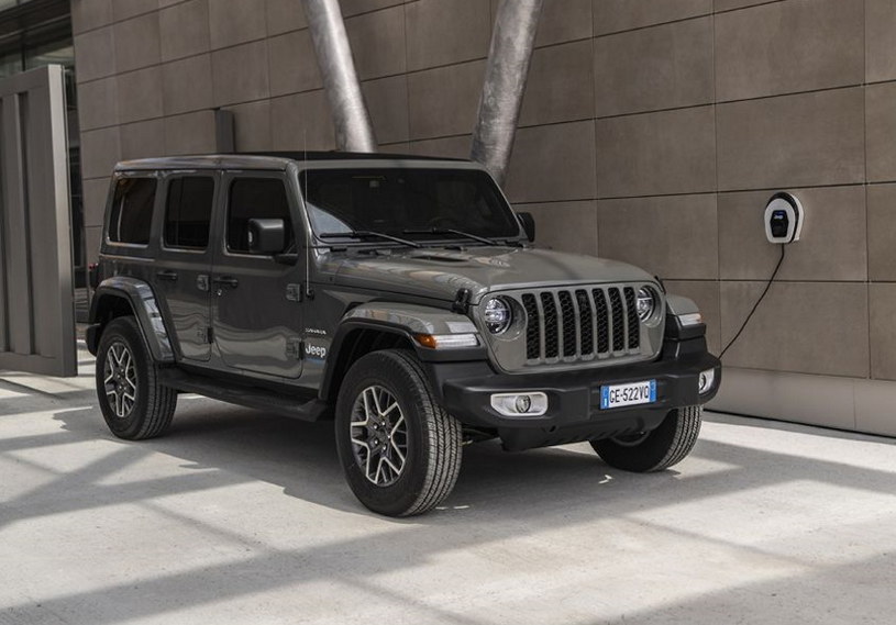 Jeep Wrangler 4xe (2022) – skrzynka bezpieczników