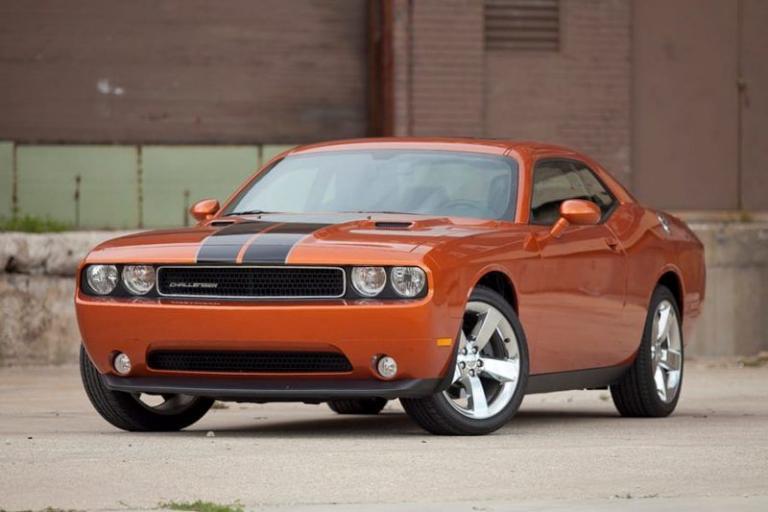 Dodge Challenger (2011-2014) - skrzynka bezpieczników