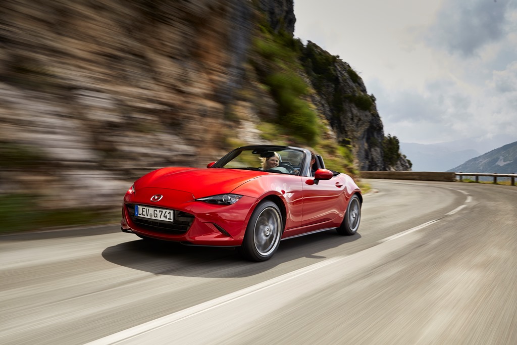 Mazda MX-5 (2016) - skrzynka bezpieczników