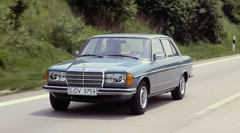 Mercedes-Benz E-Klasa W123 (1976-1985) - skrzynka bezpieczników