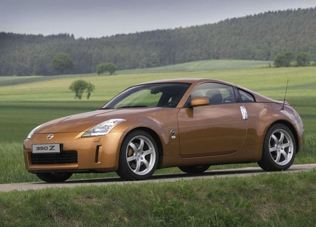 Nissan 350Z (2003-2008) - skrzynka bezpieczników