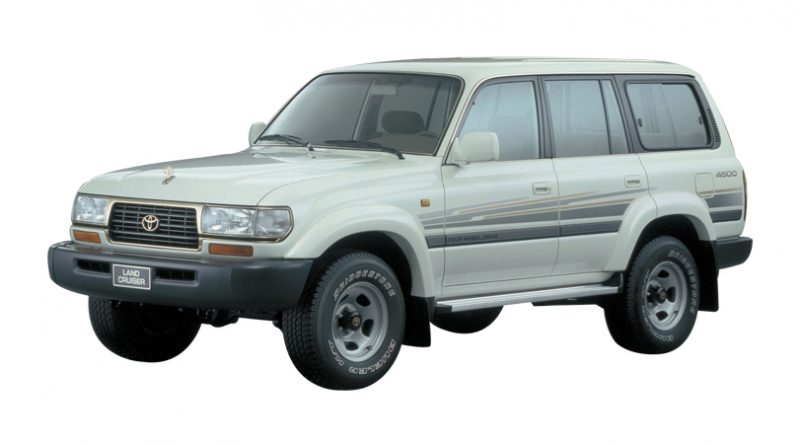Toyota Land Cruiser 80 J80 (1990-1997) - skrzynka bezpieczników