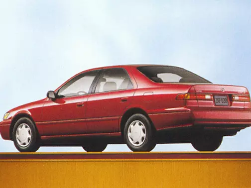 Toyota Camry XV20 (1996-2001) - skrzynka bezpieczników