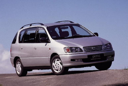Toyota Picnic (2001-2009) - skrzynka bezpieczników