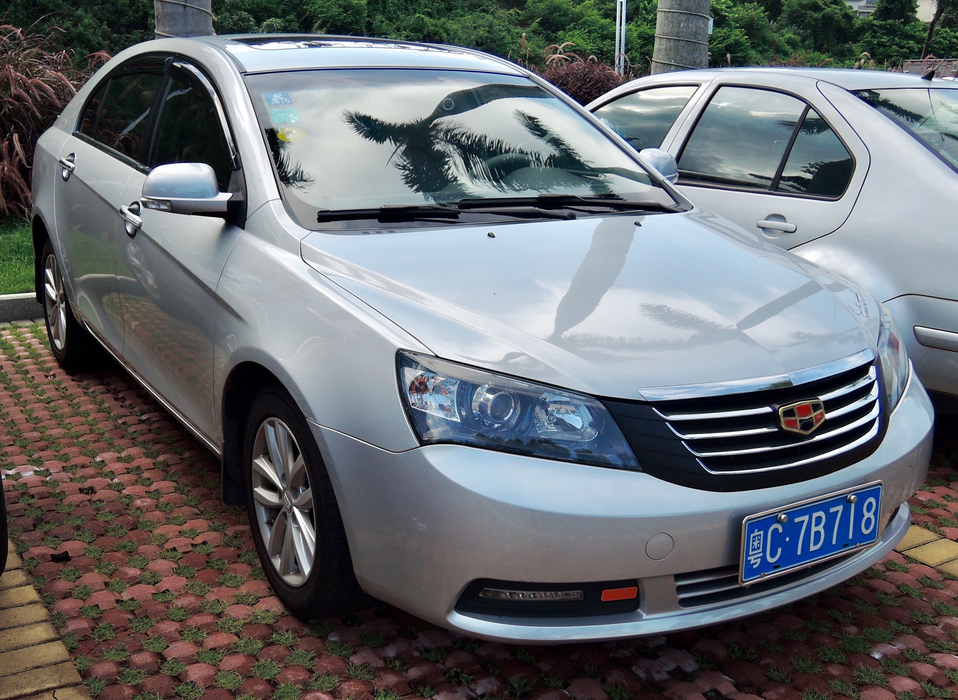 Geely Emgrand EC7 (2009-2018)