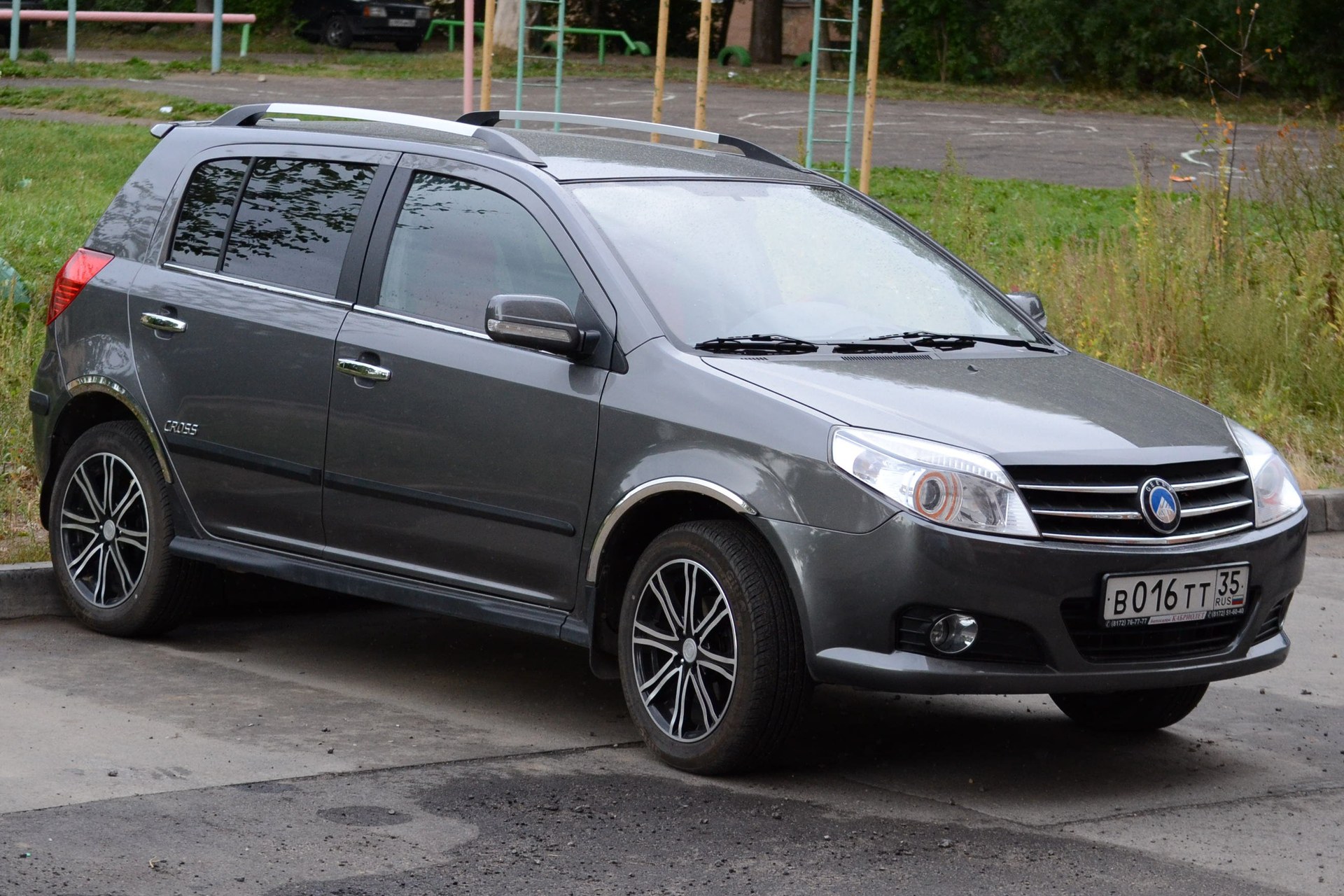 Geely MK Cross (2006-2015)