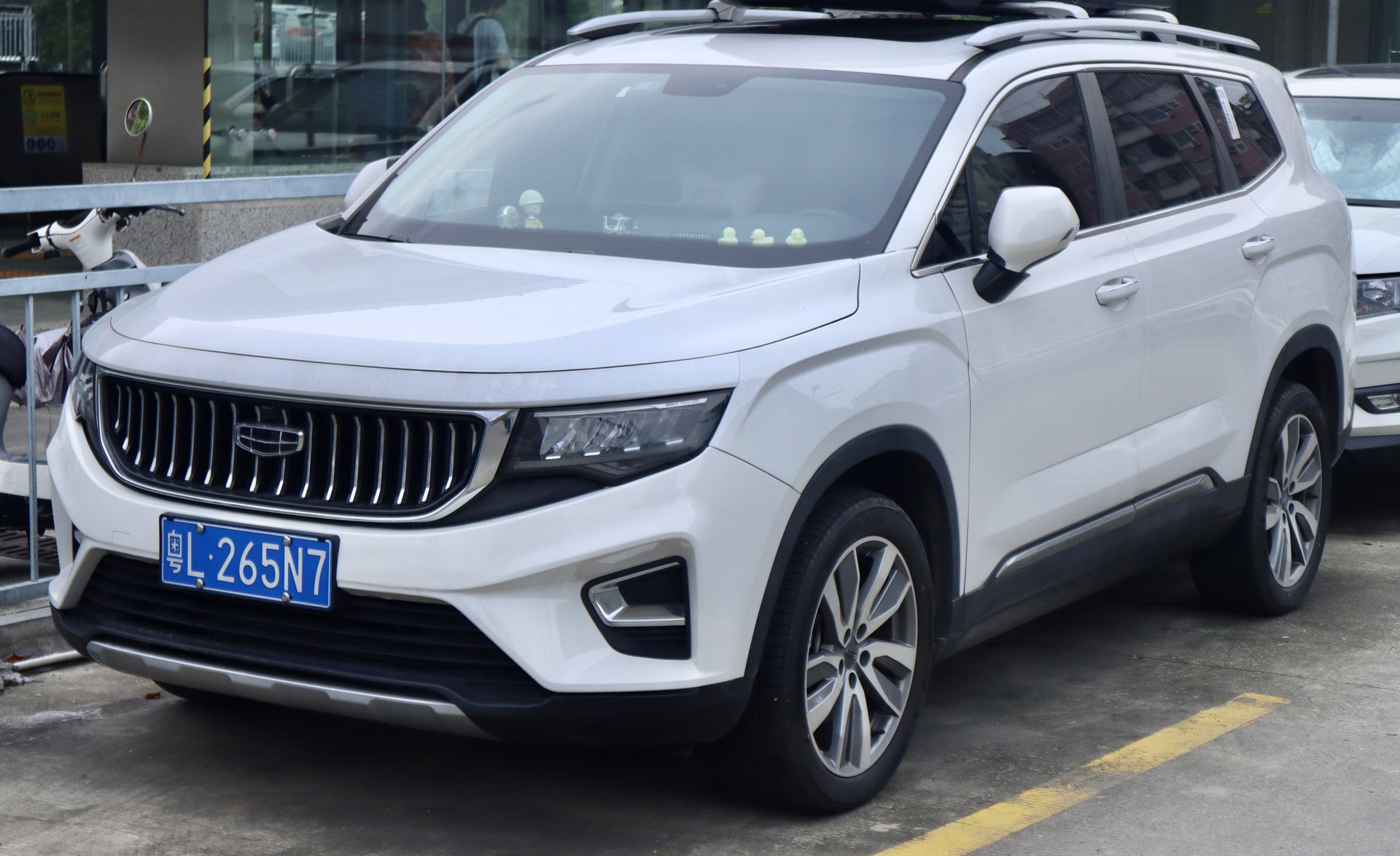 Geely Okavango / Proton X90 (od 2020)