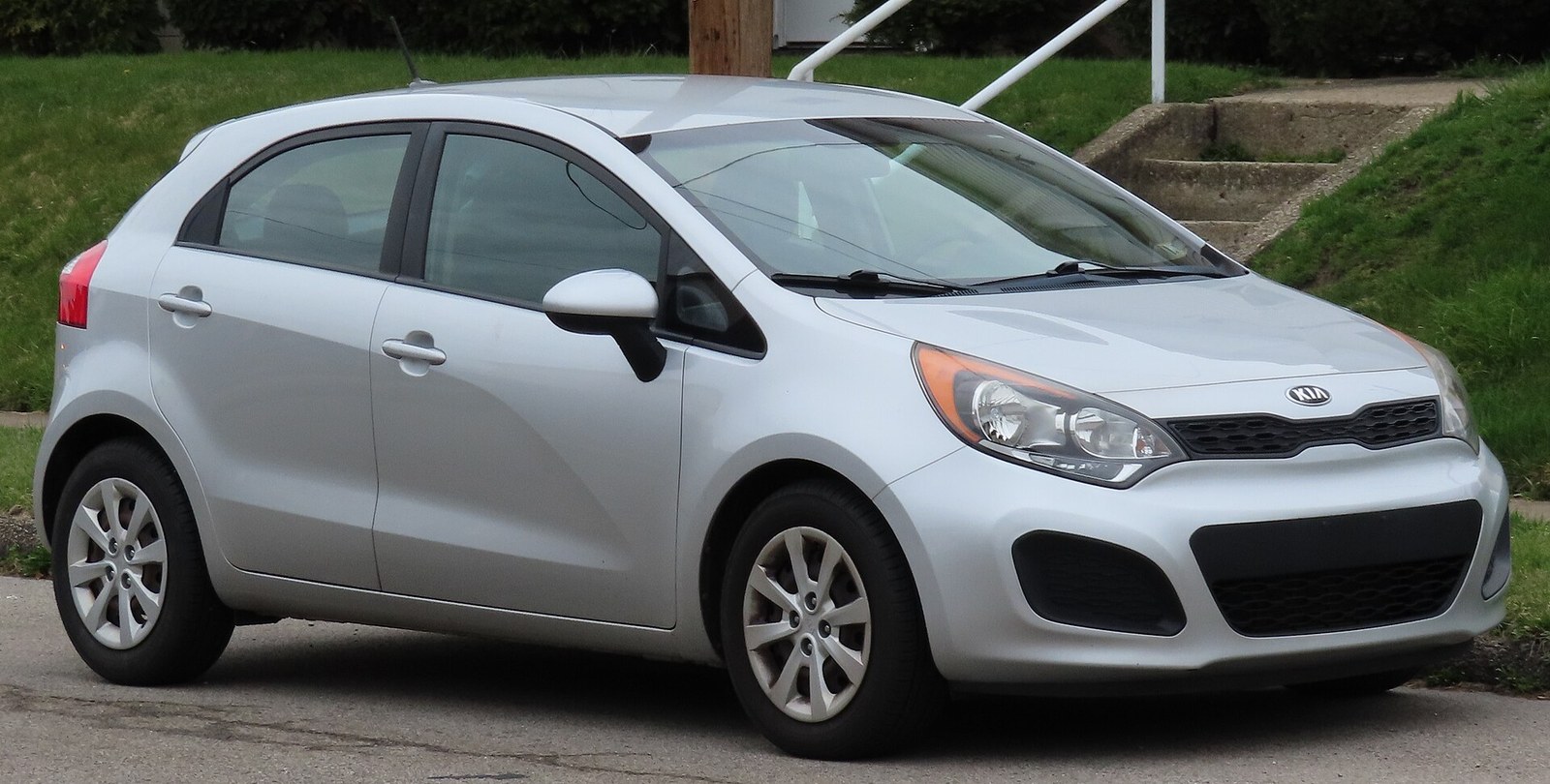 Kia Rio UB (2012-2017)
