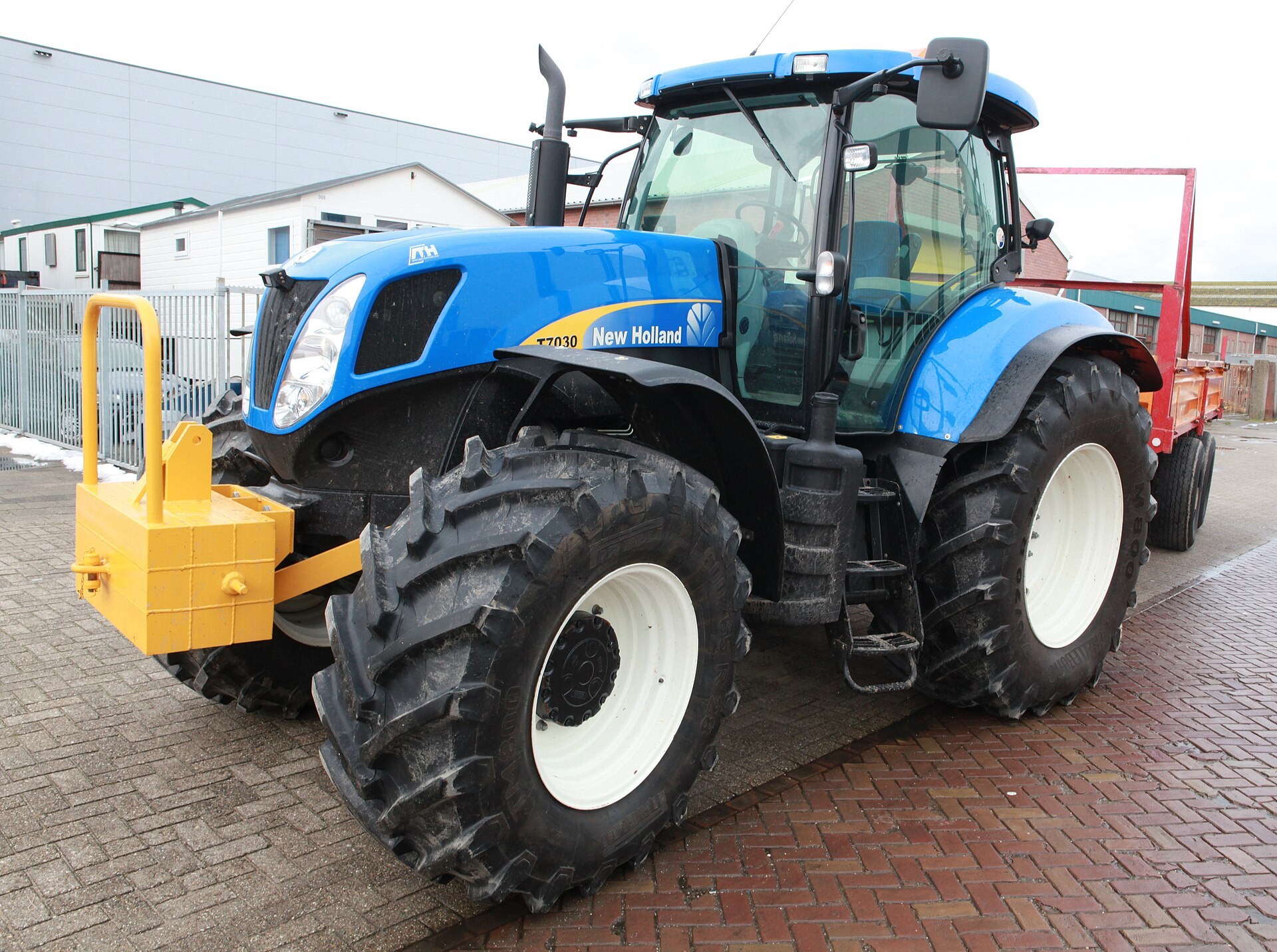 New Holland T7000 (2007-2012)